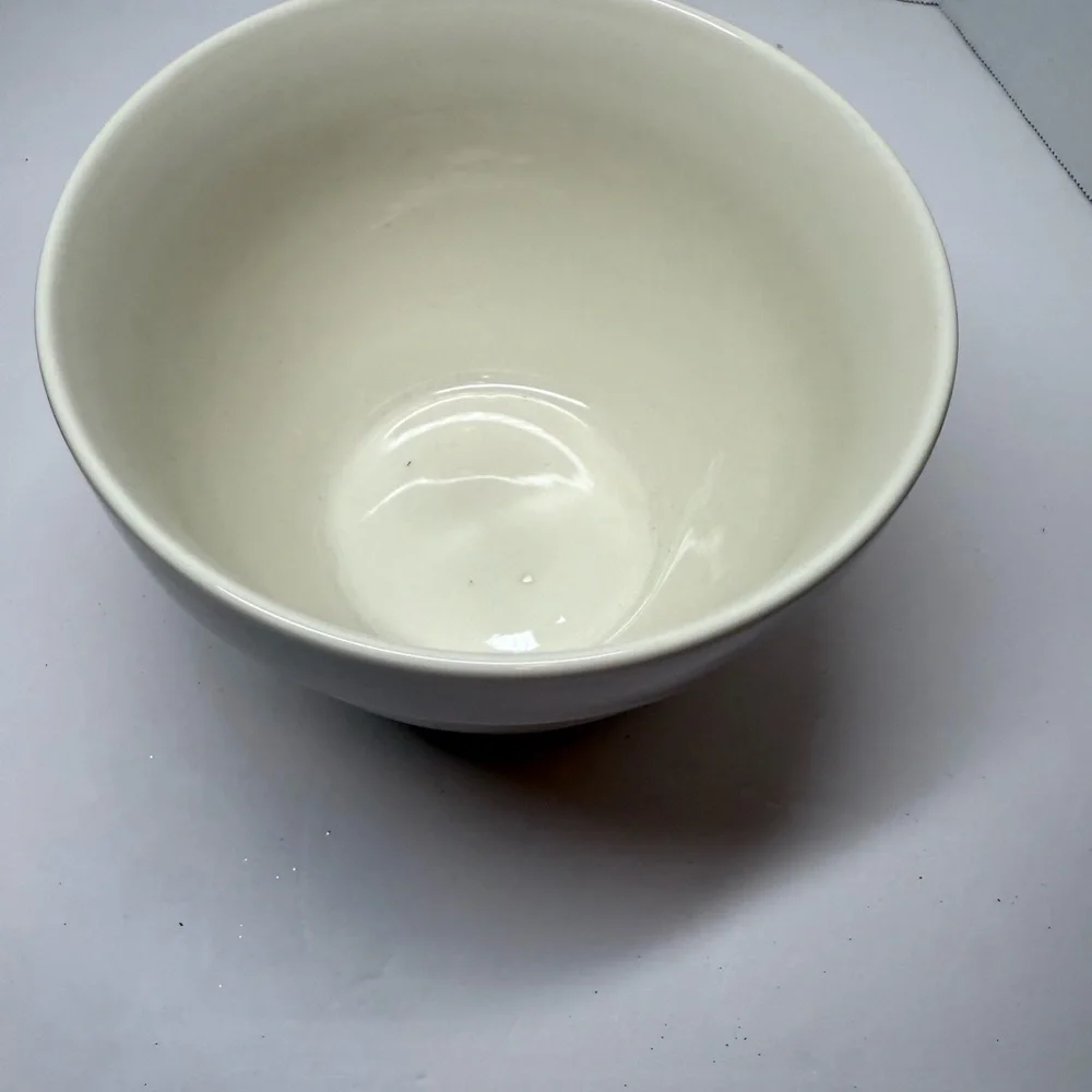 Crate & barrel nesting mixing bowl yellow gold band